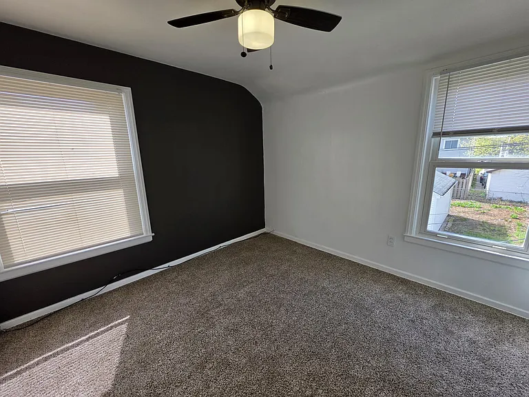 21610 Crystal Ave — Photo 13
