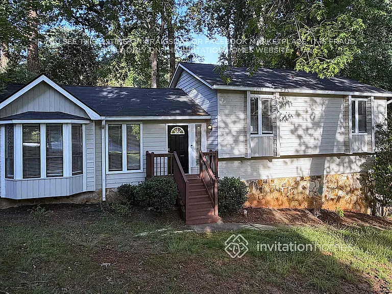 5145 Forest Mist Dr SE — Photo 2