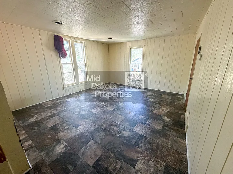 408 S Duff St — Photo 2