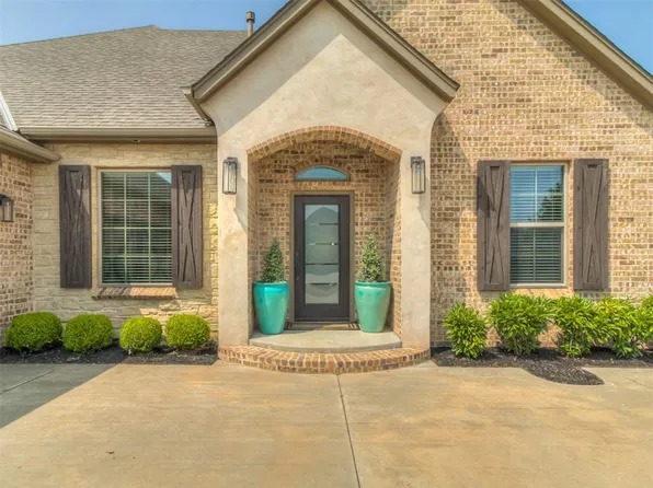 417 Idabel Bridge Cir, Edmond, OK 73034