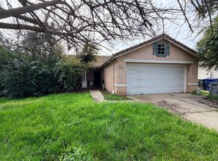 5529 W Norwich Ave, Fresno, CA