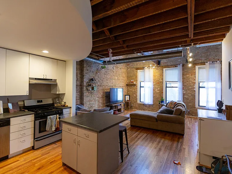1826 N Milwaukee Ave #2FN — Photo 3