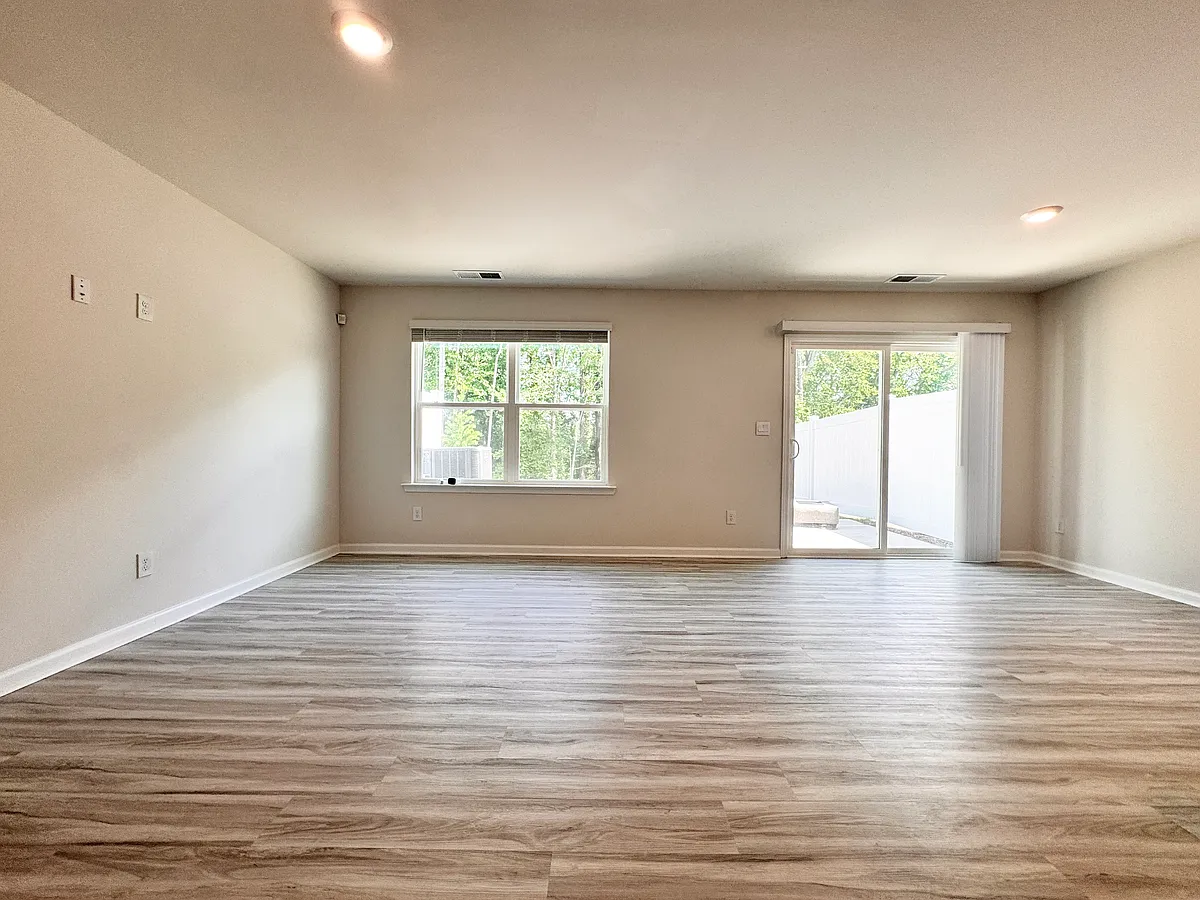 Building Photo - 5124 Hyrule Dr