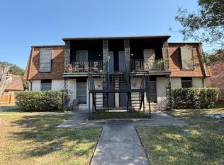 302B Palmwood Dr, Victoria, TX 77901