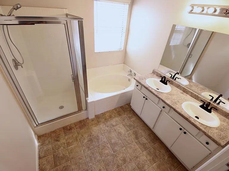 241 Seacountry Ln — Photo 11