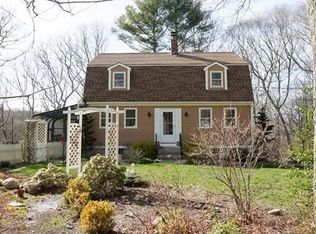 106 Gaffney Rd, Dartmouth, MA 02748