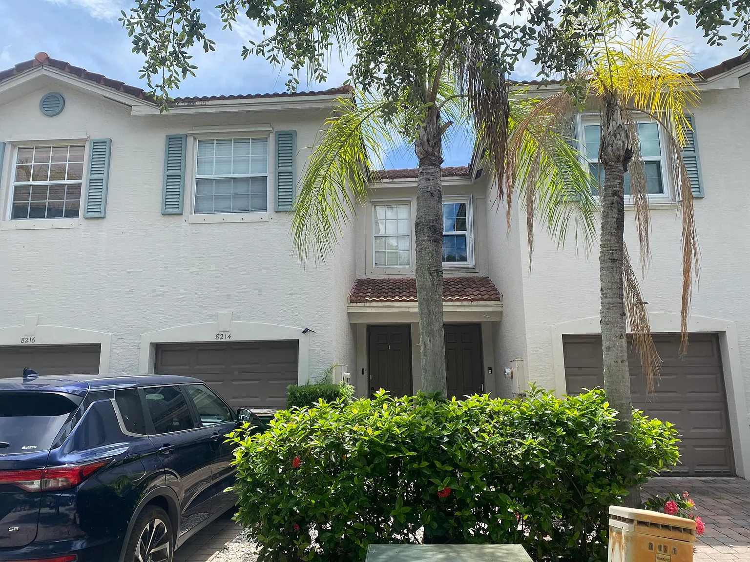 3 bed, 2.5 bath, 1219 sqft, $2,475 — Photo 3