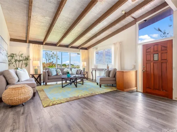 1674 Hoolaulea St, Pearl City, HI 96782