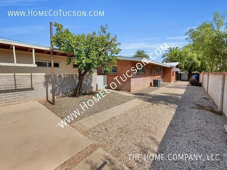 3238 E Hawthorne St — Photo 27