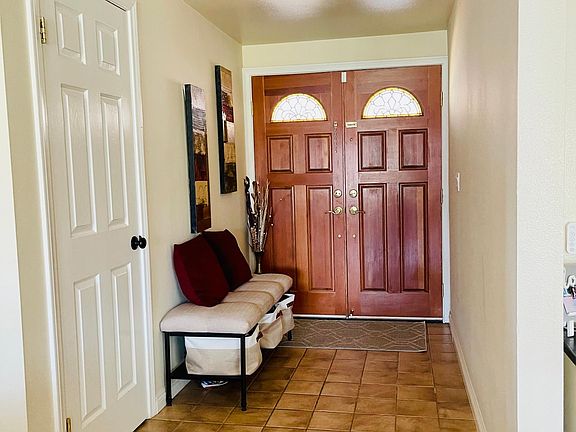 2nd image of 1392 Calle De Oro