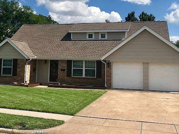 4th image of 2848 Ermine Way