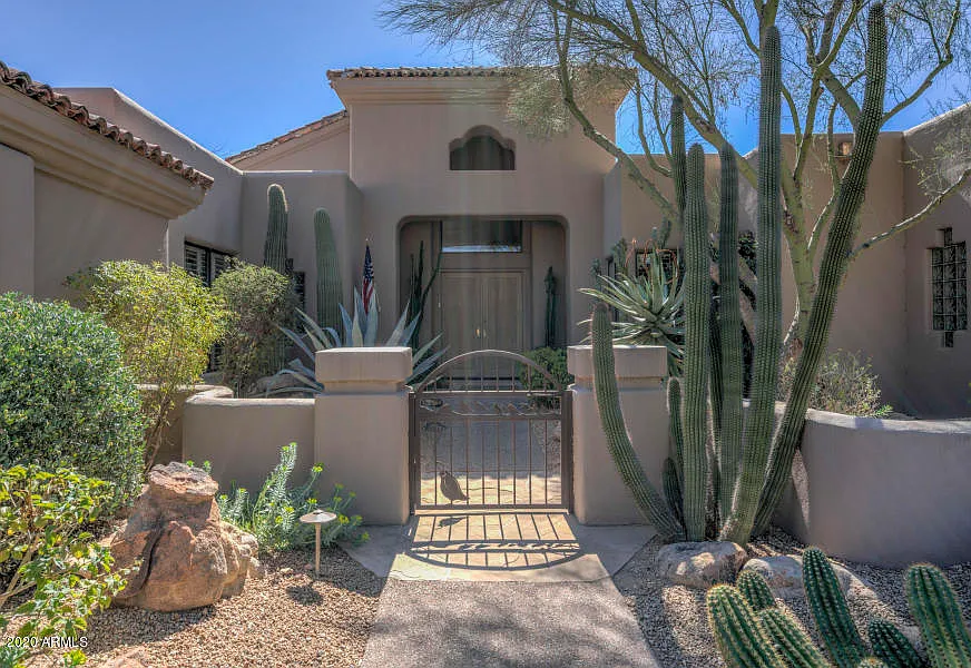 3 bed, 3.5 bath, 3540 sqft, $7,000 — Photo 2