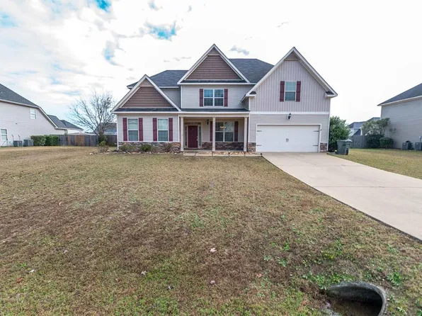 106 Seminole Trl, Fort Mitchell, AL 36856