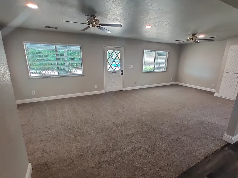 13608 S Academy Ave #A — Photo 7
