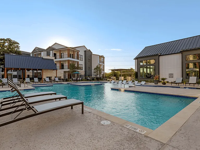 East Vue Ranch Apartments — Photo 10