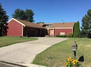 1609 3rd Ave NE, Jamestown, ND 58401