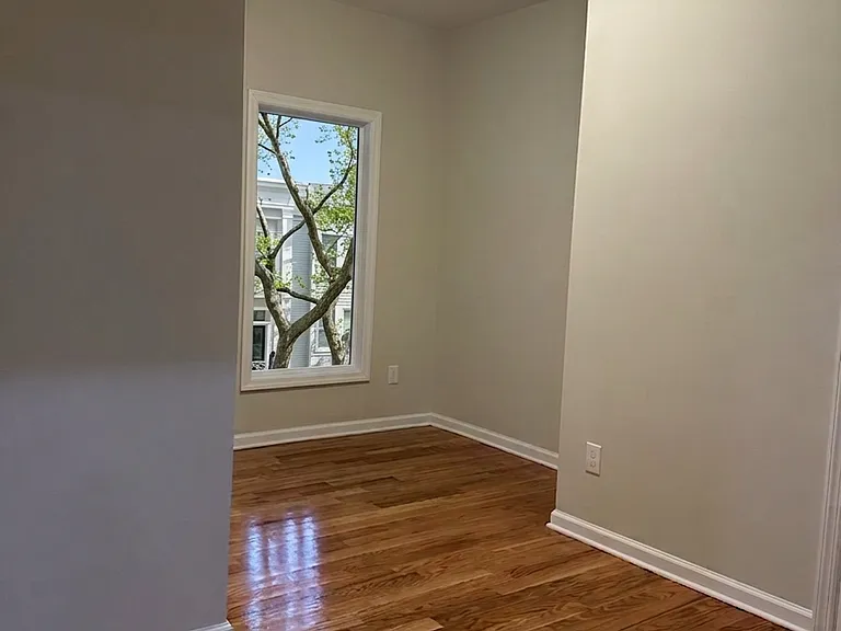 68 Arch St #1 — Photo 5