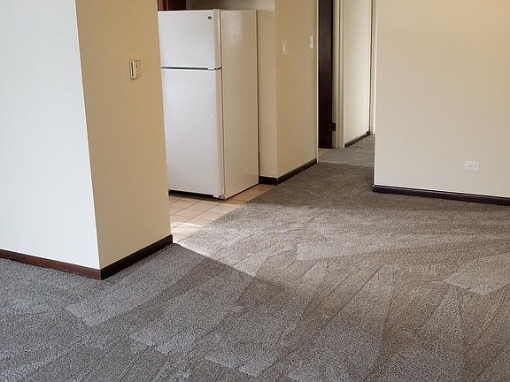 4th image of 728 W 65th St APT 5