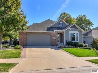 5717 N 148th Plz, Omaha, NE 68116