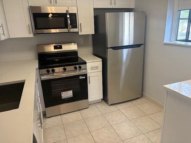 606 Gardens Dr — Photo 5
