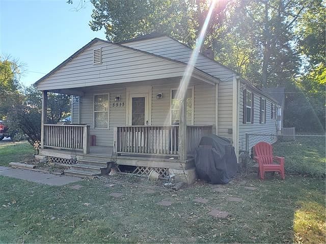 1st image of 5517 NE Munger Ave