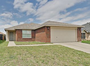 9120 Saint Kitts Rd, Fort Worth, TX 76123