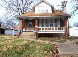 117 S 11th St #B, Belleville, IL 62220