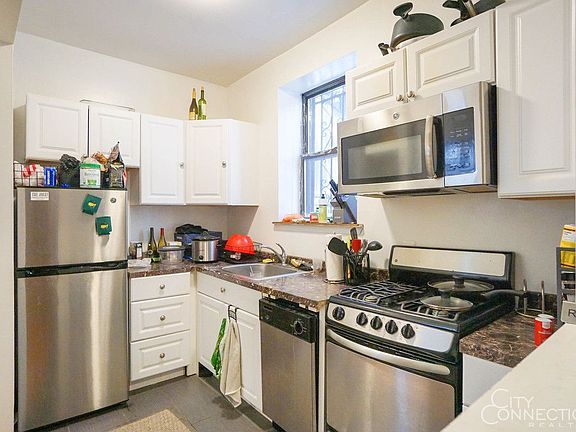 3rd image of 417 E 12th St APT 4B