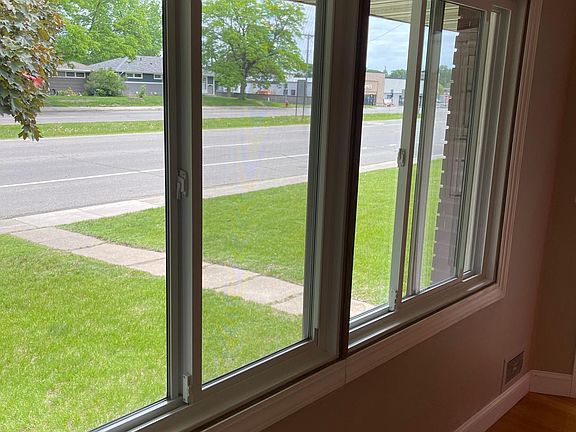 4th image of 6432 Xerxes Ave S