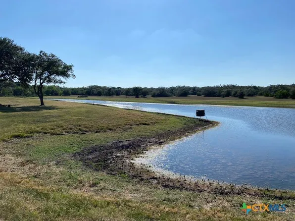 8438-8440 Highway 183, Goliad, TX 77963