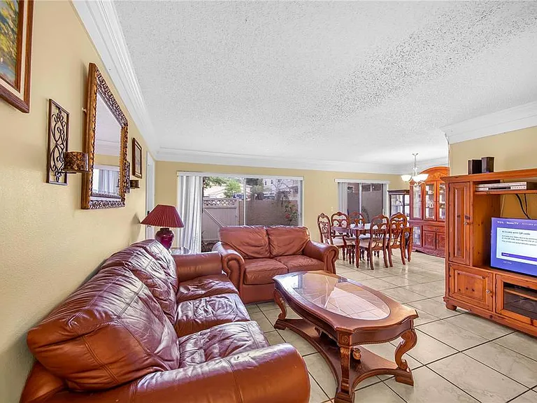 11857 Northtrail Ave — Photo 16