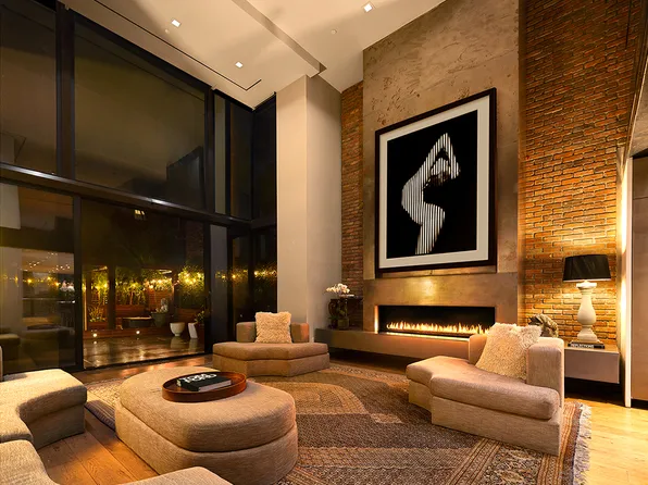 80 Washington Place image 1 of 15