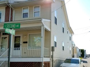 212 S 2nd Ave, West Reading, PA 19611