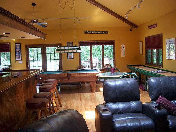 Family/Bar Room