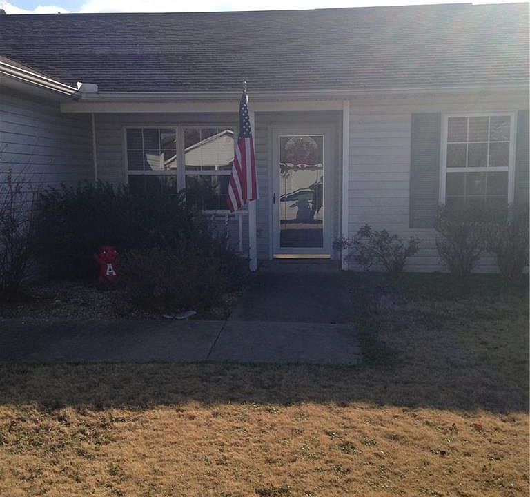 1st image of 1656 Rosewood Ln