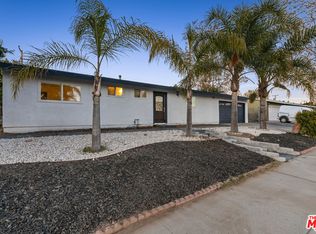 1469 Ahart St, Simi Valley, CA 93065
