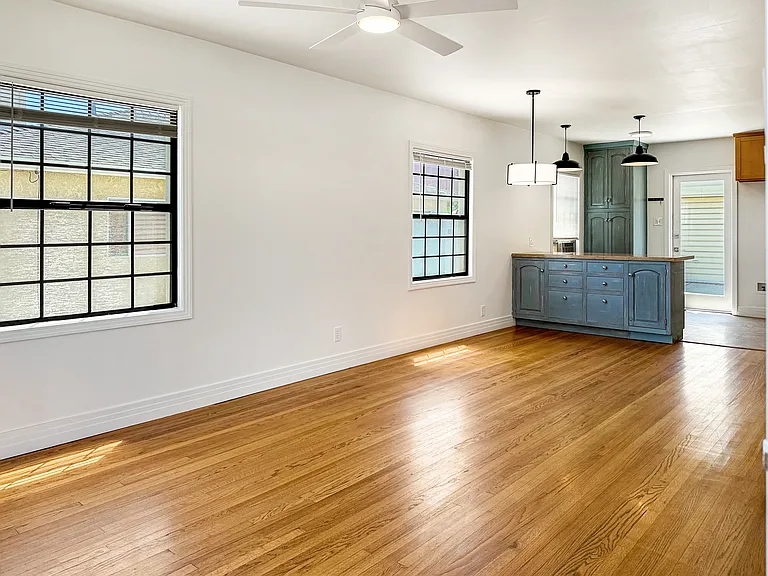 2507 S Patton Ave — Photo 3