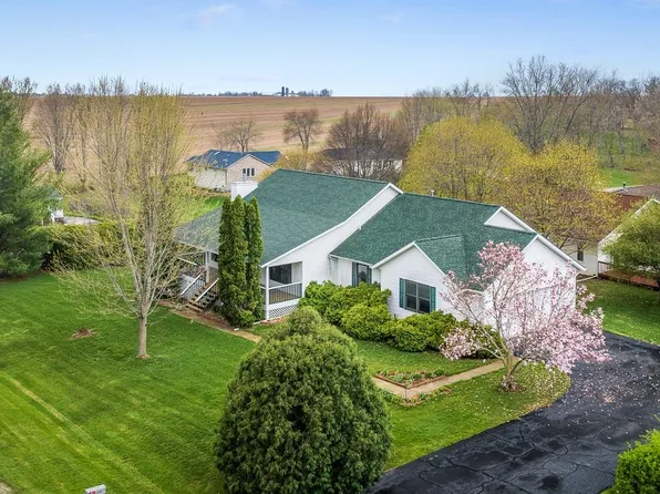 759 Taras Dr, Davis, IL 61019