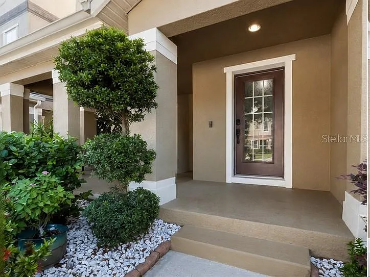 3 bed, 4.0 bath, 2288 sqft, $2,700 — Photo 2