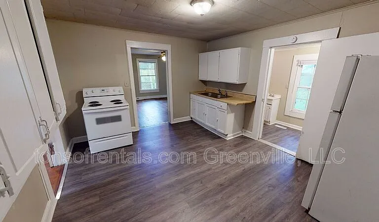 186 Skyuka St — Photo 4