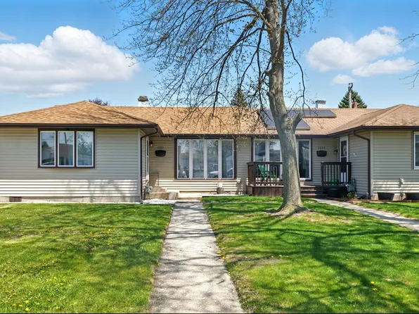 8801 S Kilbourn Ave, Hometown, IL 60456