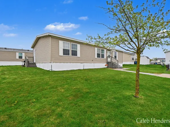 1131 Glasgow Ave, Wayland, MI 49348