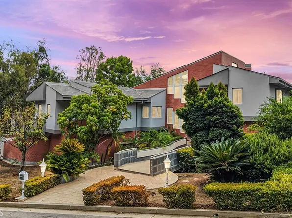 742 Greenridge Dr, La Canada Flintridge, CA 91011
