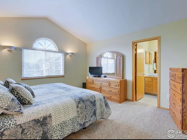 4020 Stoney Creek Dr — Photo 15