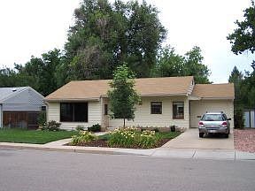 1320 Crestmore