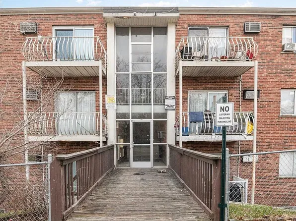 2358 Harrison Ave APT 26, Cincinnati, OH 45211