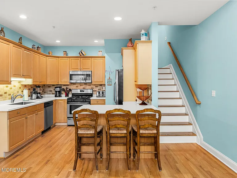 15 Sumner Ave #12 — Photo 14