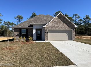 7720 Claymont Cir, Ocean Springs, MS 39564