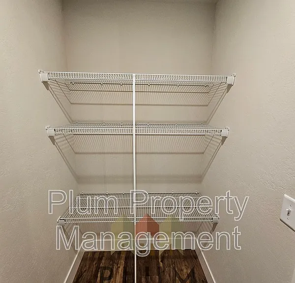 425 Michigan Ave #207 — Photo 14