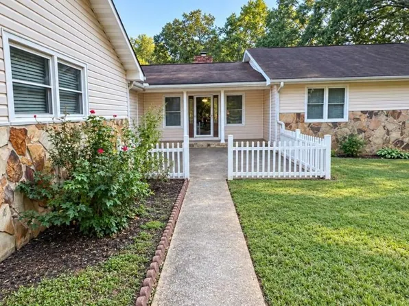 330 Southmoor Cir, Stockbridge, GA 30281